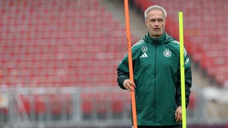 Christian Wück will die Grundlagen seines Teams verbessern 