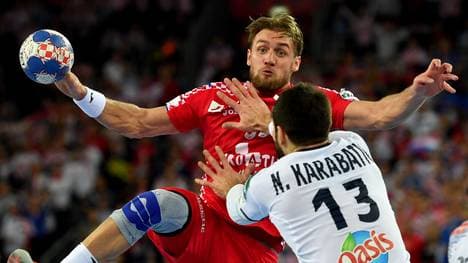 Für Kroatien (l.:Luka Cindric) platzte der Halbfinaltraum nach der Niederlage gegen Frankreich