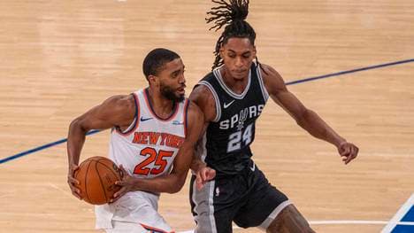 Mikal Bridges (l.) hat einen Mega-Vertrag unterschrieben