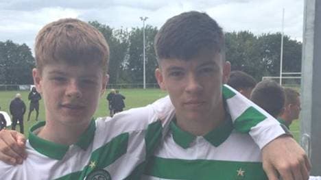 Barry Hepburn (r.) lehnte einen Profivertrag bei Celtic Glasgow ab