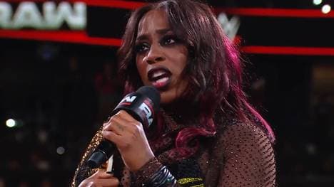 Naomi und Ehemann Jimmy Uso erwarten ein Baby