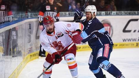 Hamburg Freezers v Duesseldorfer EG  - DEL Play-offs Quarter Final Game 7