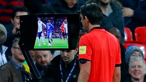 Die Zuschauer sollen bei der WM 2018 den Videobeweis erklärt bekommen