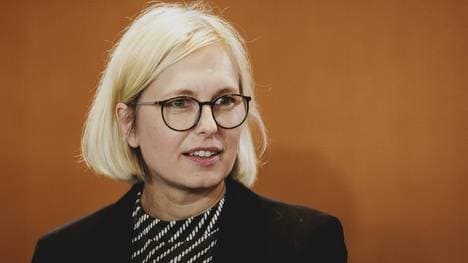 Schenderlein, Staatsministerin für Sport und Ehrenamt