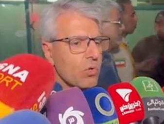 Der Iran reist aufgrund des aktuellen Krieges mit Bedenken zur anstehenden FIFA WM in die USA. Der iranische Sprecher des Außenministeriums fordert daher Unterstützung von FIFA-Präsident Gianni Infantino.