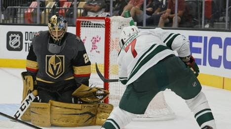 Auftaktsieg für Nico Sturm und Minnesota