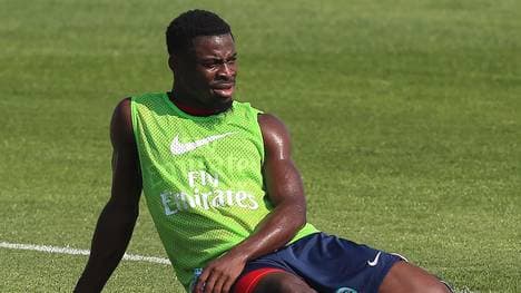 Serge Aurier wurde nach seinen Beleidigungen von seinem Klub Paris St. Germain gesperrt 