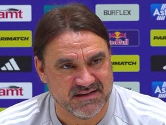 Leeds-Coach Daniel Farke sah nach dem Spiel gegen Manchester City zum ersten Mal in seiner Trainerkarriere die Rote Karte. In einem ausführlichen Statement erklärt der Trainer, warum auch diese Strafe unberechtigt sei.