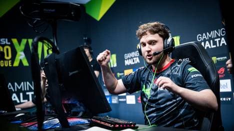 In einer spannenden Partie konnten Andrey „Jerry“ Mekhryrakov und forZe Na'Vi schlagen