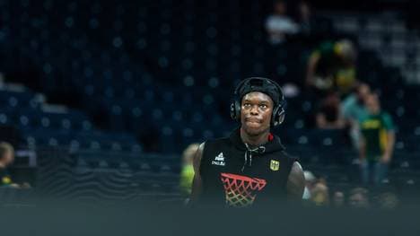 Dennis Schröder übel beleidigt