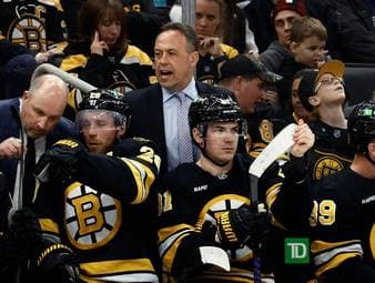 Der tschechische Star der Bruins erreicht die Marke von 400 NHL-Toren, und der deutsche Trainer blickt auf seine eigene Karriere.
