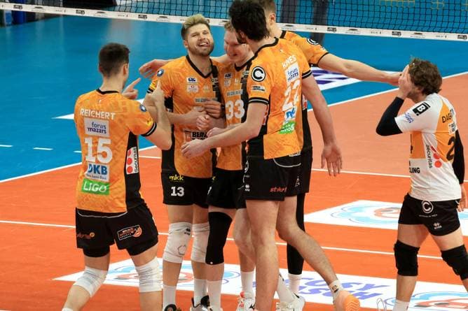 Nach Entlassung von Banks: BR Volleys gewinnen in Warnemünde