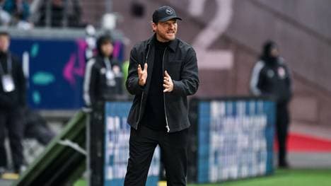 Bei einer Niederlage gegen Union Berlin dürfte es für Gladbach-Coach Eugen Polanski sehr eng werden! !