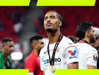 Bayer Leverkusen befindet sich wohl in Gesprächen mit einem französischen Nationalspieler. Der Innenverteidiger soll wohl rund 30 Millionen Euro kosten. 