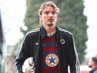 Eddie Howe sprach vor dem CL-Rückspiel gegen Qarabag über Nick Woltemades neue Rolle im Mittelfeld. Der Newcastle United-Trainer schwärmt von den Stärken des Deutschen und seinem einzigartigen Modegeschmack.