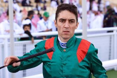 Skandal-Jockey fliegt raus - räumt vorher aber ab