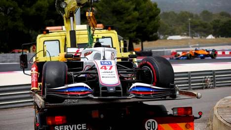 Der Haas von Mick Schumacher nach seinem Unfall im Qualifying