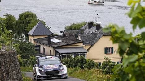 88 Autos werden durch die Weinberge der Mosel fahren