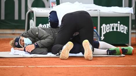 Laura Siegemund ließ sich lange behandeln - und wurde mit dem Einzug ins Achtelfinale belohnt