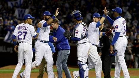 Division Series - San Francisco Giants v Chicago Cubs - Game Two