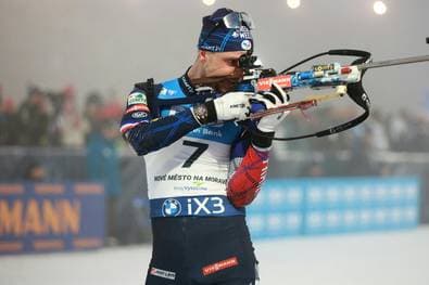 Biathlon-Star ehrt seinen Helden