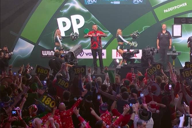 Der beliebteste Walk-on der WM lässt die Halle beben