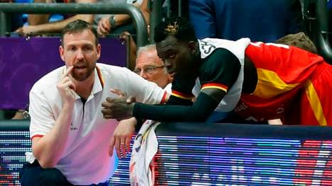 Dennis Schröder (r.) führte Deutschland ins Viertelfinale der Basketball-EM