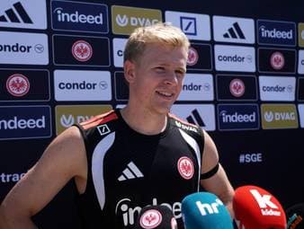 Nach einem nicht zufrieden stellenden ersten Jahr bei Eintracht Frankfurt will Jonny Burkardt neu angreifen und sich auch wieder in die Nationalmannschaft spielen.