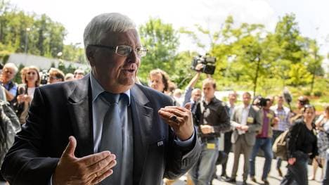 FIFA executive committee member and form