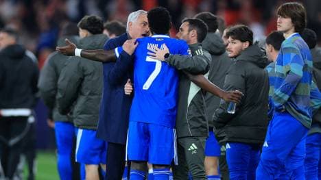 Vinicius Júnior in der Diskussion mit José Mourinho