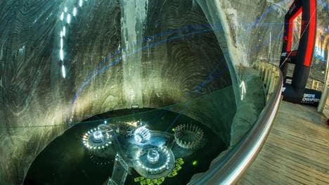 Drohnenrennen in rumänischem Salzbergwerk „Salina Turda“