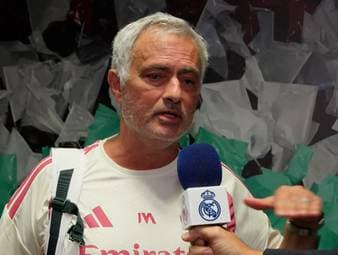 José Mourinho spricht nach Real Madrids Testspiel gegen Ferencvaros Budapest über die Leistung von Neuzugang Bernardo Silva. Vor allem körperlich sieht er noch Steigerungspotenzial.