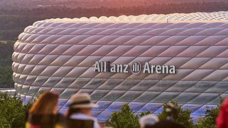 Die Alianz Arena wird während der DFB-Spiele bei der Frauen-WM besonders beleuchtet