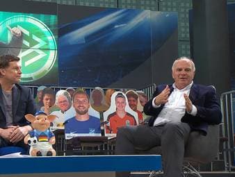 Uli Hoeneß blickt im EM Doppelpass zurück auf die letzten zwei Bayern-Trainer. Er erklärt, warum Niko Kovac gehen musste und was Hansi Flick besser machte.