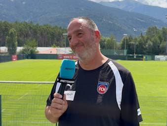 Heidenheim-Trainer Frank Schmidt spricht über den deutschen Jugendfußball, erklärt, warum sich ein Blick nach Spanien lohnt, und betont, dass neben der fußballerischen Ausbildung auch Werte und Persönlichkeitsentwicklung entscheidend sind.