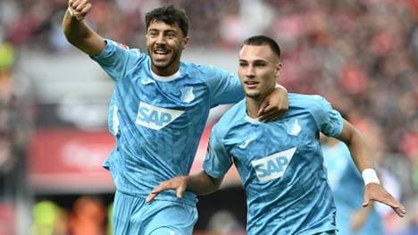 Umut Tohumcu (l.) spielt künftig für Holstein Kiel