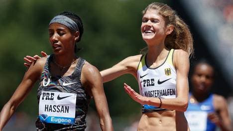 Klosterhalfen (r.) will Hassan die Daumen drücken