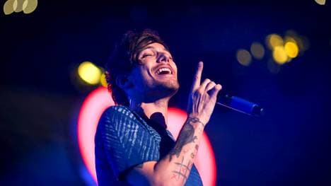 102.7 KIIS FM's Jingle Ball - Show