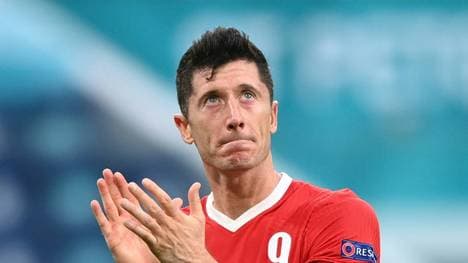 Polens Kapitän Robert Lewandowski 
