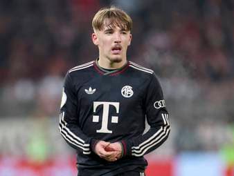 Im Podcast "Die Bayern-Woche" spricht SPORT1-Chefreporter Stefan Kumberger mit Madeleine Etti über Lennart Karl vom FC Bayern München.