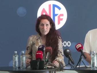 In aller Deutlichkeit kritisiert der norwegische Fußballverband das Vorgehen der FIFA: Präsidentin Lise Klaveness berichtet, beim UEFA-Treffen seien Vorwürfe der Erpressung gegen Infantino gefallen.