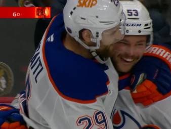 Die Edmonton Oilers empfangen die Ottawa Senators in der NHL. Das Duell der Deutschen Leon Draisaitl gegen Tim Stützle.