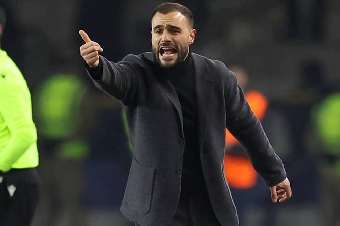 Frankfurt-Interimscoach bleibt mutig