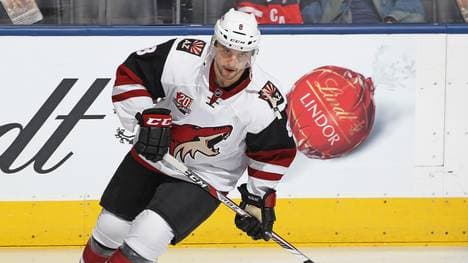 Arizona Coyotes v Toronto Maple Leafs