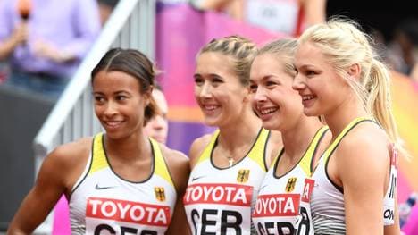 Gina Lückenkemper (2.v.r.) und Co. erreichen locker das Finale der Leichtathletik-WM