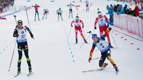 Simon Schempp setzte sich in Ruhpolding im Fotofinish vor Quentin Fillon Maillet durch