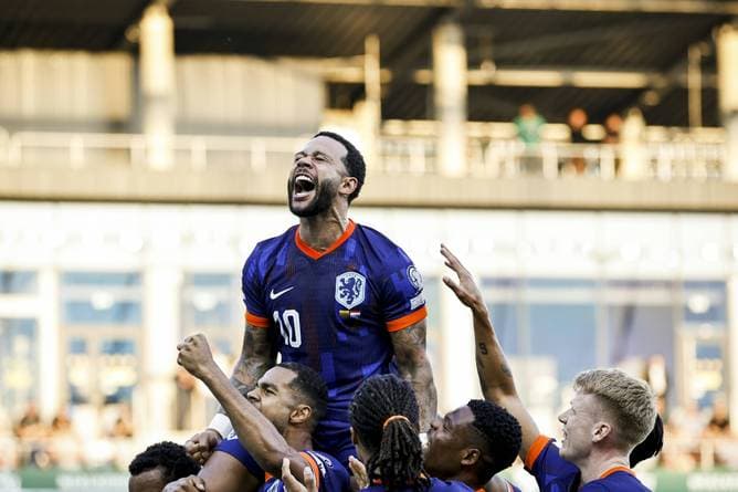 Rekordmann Depay rettet Niederlande