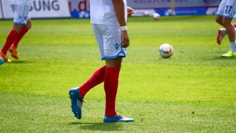 1860 München musste beim 1. FC Heidenheim mit roten Stutzen auflaufen