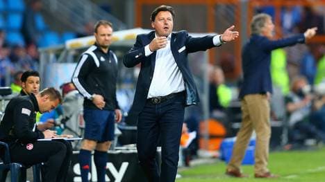 Kosta Runjaic tritt mit Kaiserslautern zum Auftakt in Duisburg an