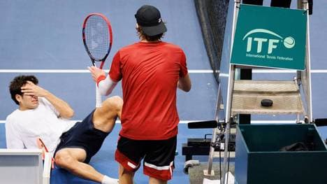 Cristian Garin wurde von seinem Gegner Zizou Bergs niedergerannt